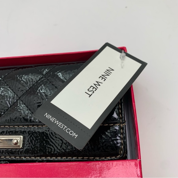 NWT Nine West Black Stanza Boxed Clutch - Picture 7 of 7